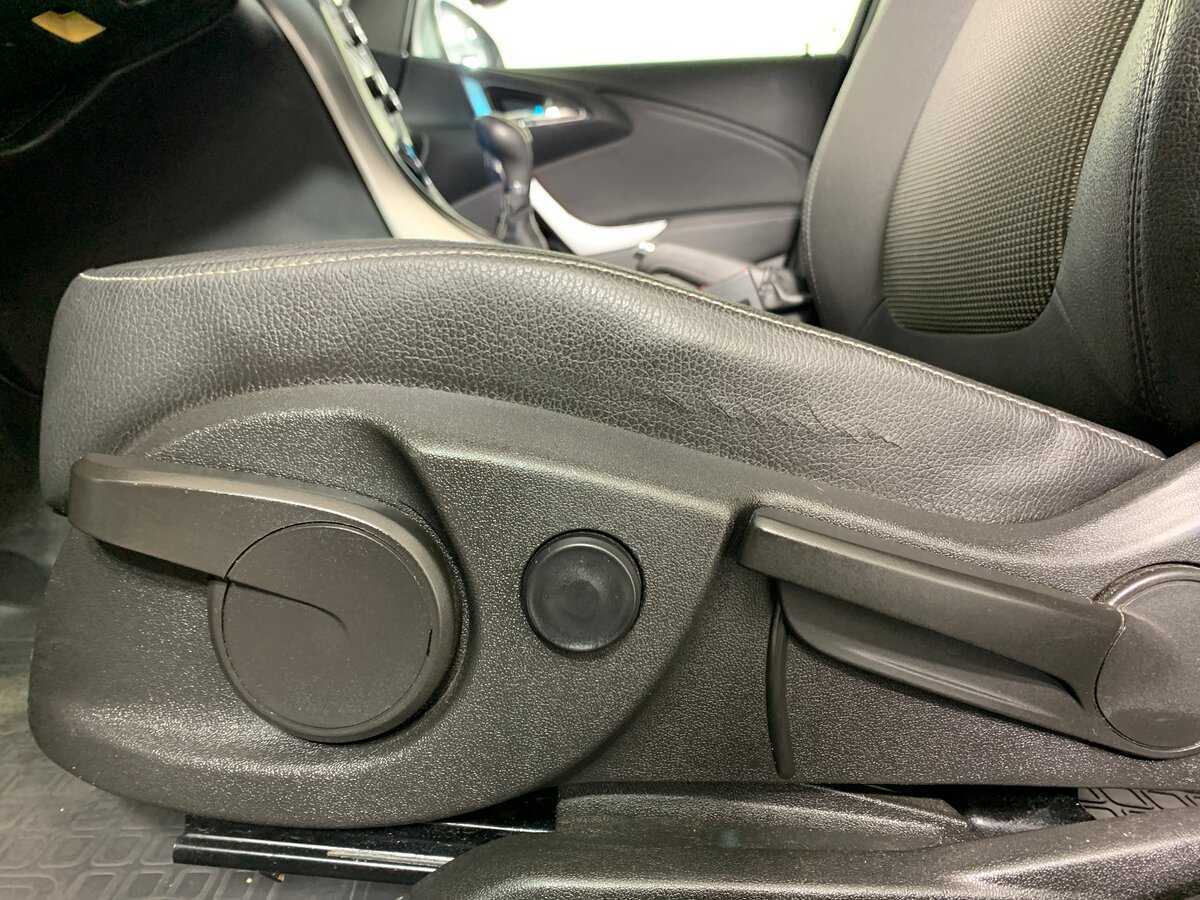 Купить Opel Astra, 2012, 117 404 км.. Фото: #16