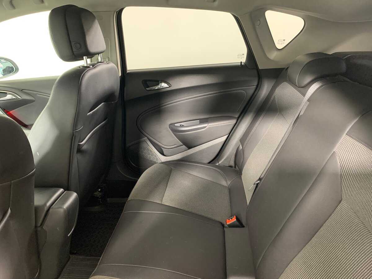 Купить Opel Astra, 2012, 117 404 км.. Фото: #18