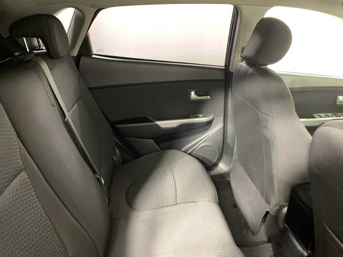 Купить Kia Rio, 2015, 218 629 км.. Фото: #16