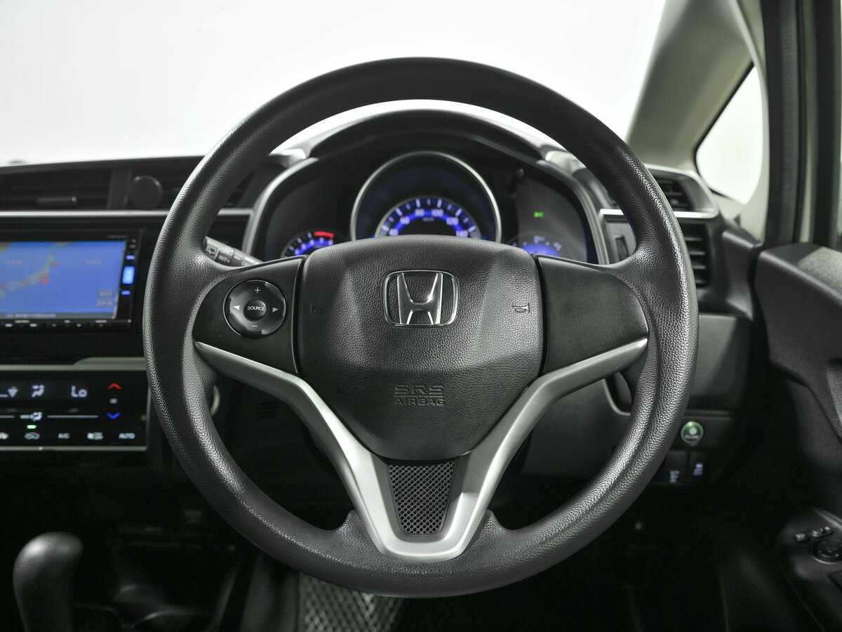 Купить Honda Fit, 2016, 145 593 км.. Фото: #6