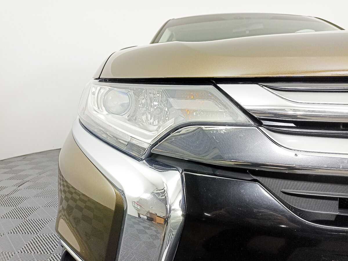 Купить Mitsubishi Outlander, 2018, 163 179 км.. Фото: #15