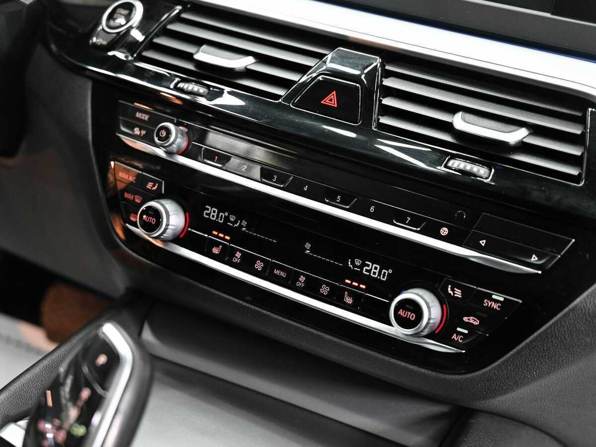 Купить BMW 5 серии, 2017, 178 000 км.. Фото: #10