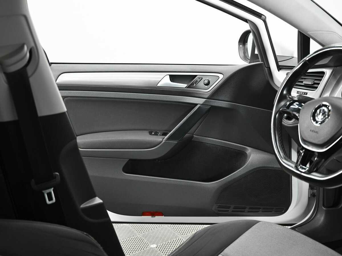 Купить Volkswagen Golf, 2013, 180 500 км.. Фото: #5