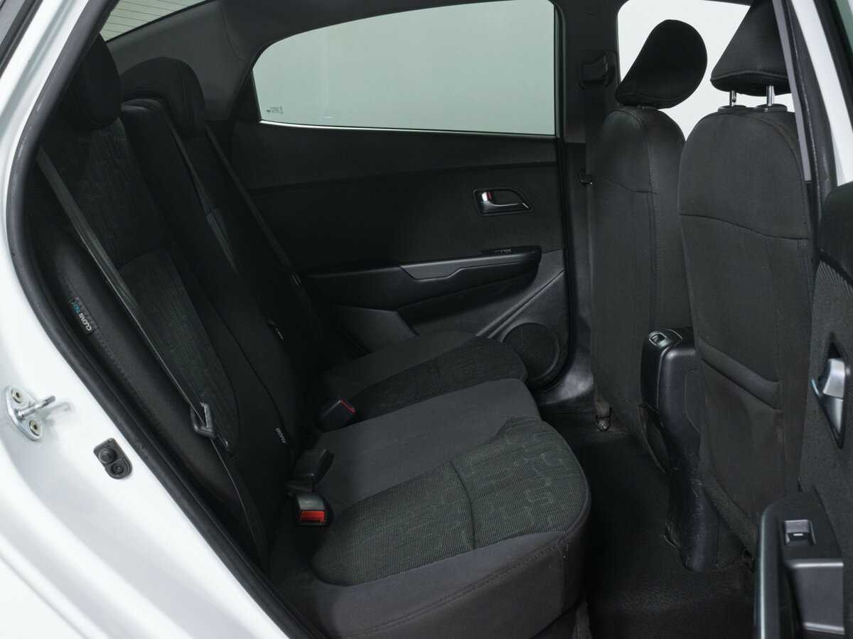 Купить Kia Rio, 2016, 153 455 км.. Фото: #9