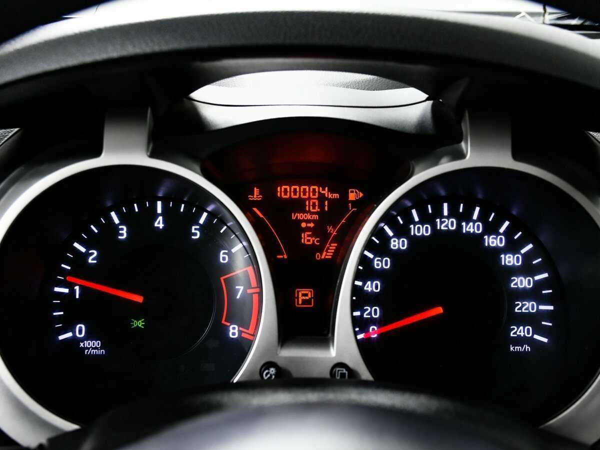 Купить Ниссан Жук, 2013, 100 000 км.. Фото: #9