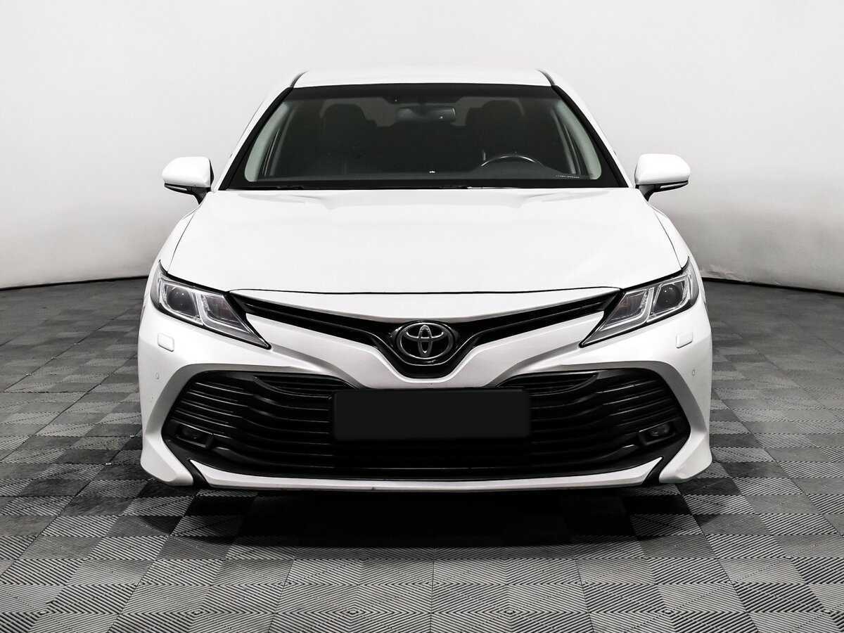 Купить Toyota Camry, 2018, 151 000 км.. Фото: #1