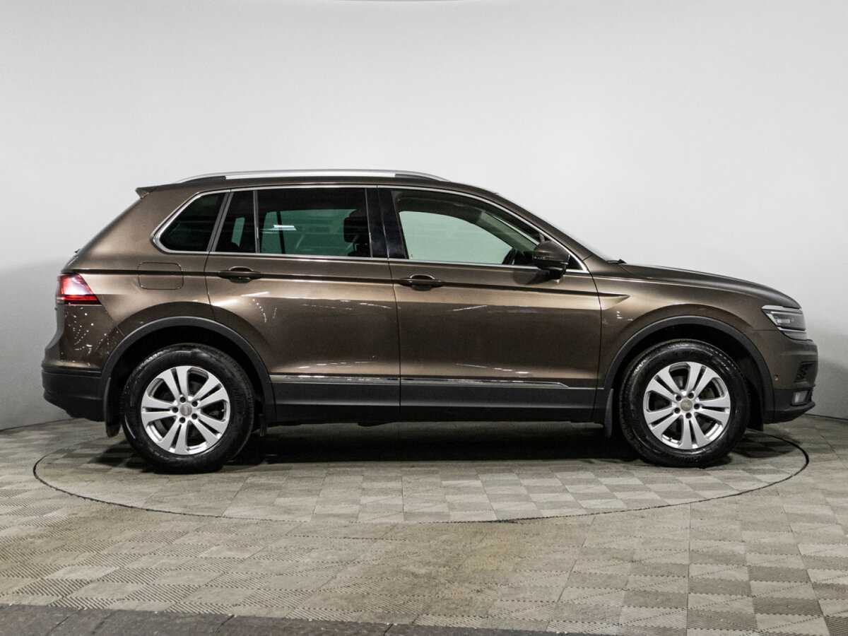 Купить Volkswagen Tiguan, 2018, 117 362 км.. Фото: #3