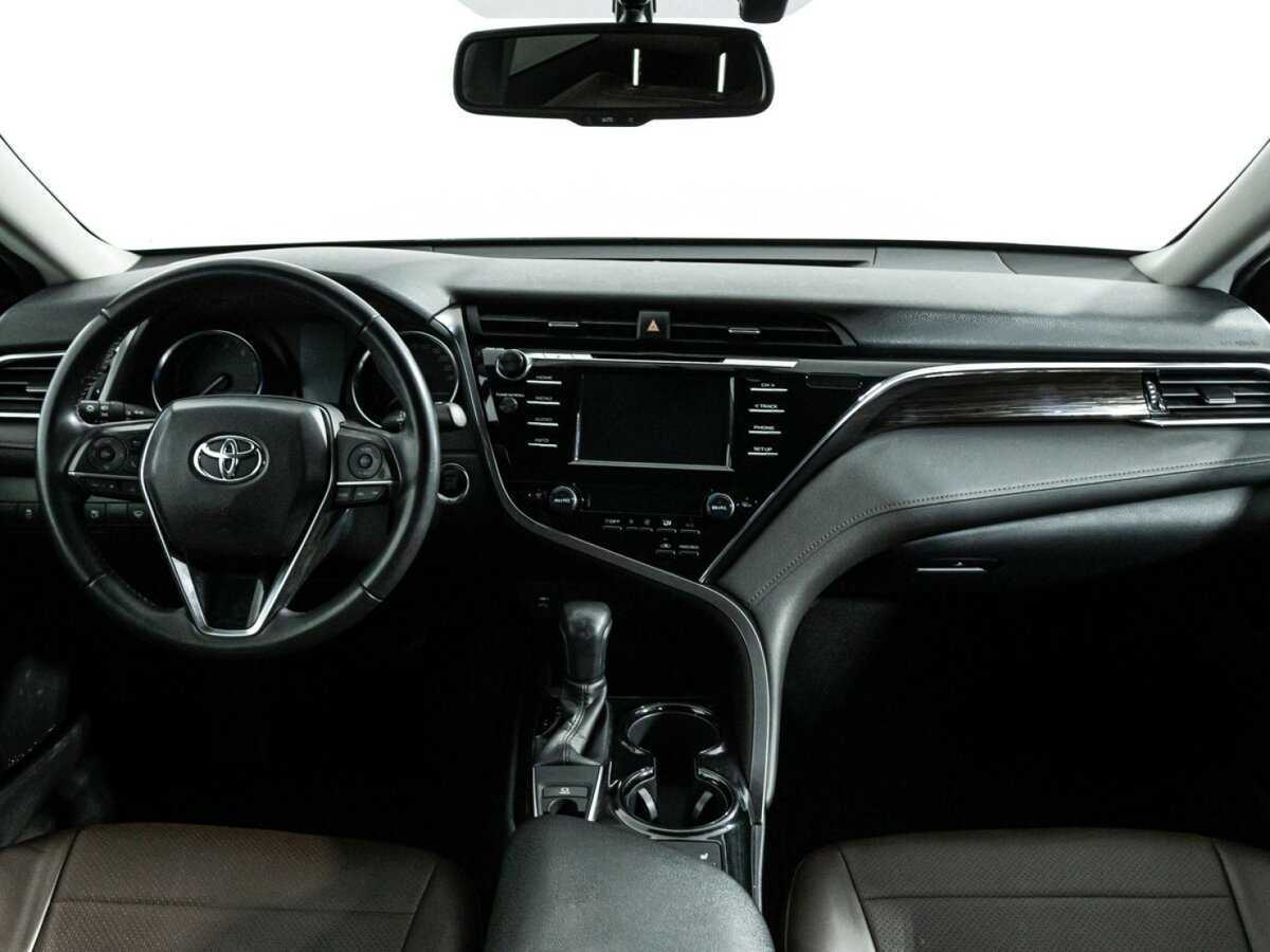 Купить Toyota Camry, 2018, 118 765 км.. Фото: #10