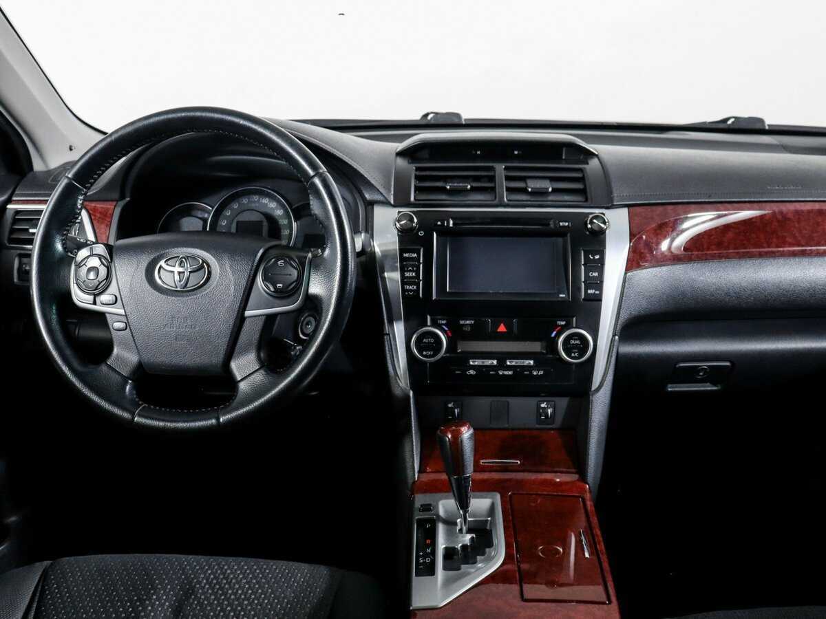 Купить Toyota Camry, 2013, 235 354 км.. Фото: #10