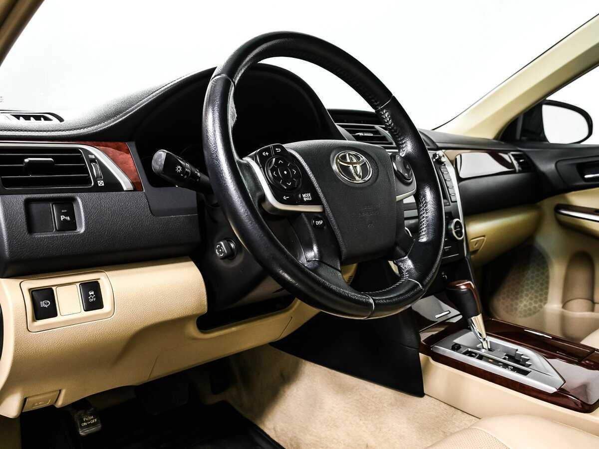 Купить Toyota Camry, 2013, 146 268 км.. Фото: #12