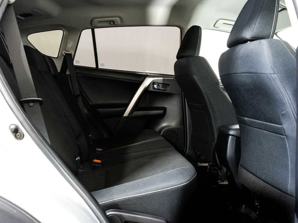 Купить Toyota RAV4, 2017, 63 389 км.. Фото: #14