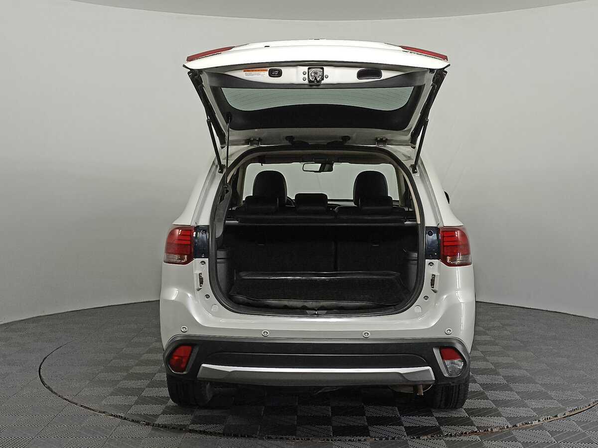 Купить Mitsubishi Outlander, 2017, 188 467 км.. Фото: #7