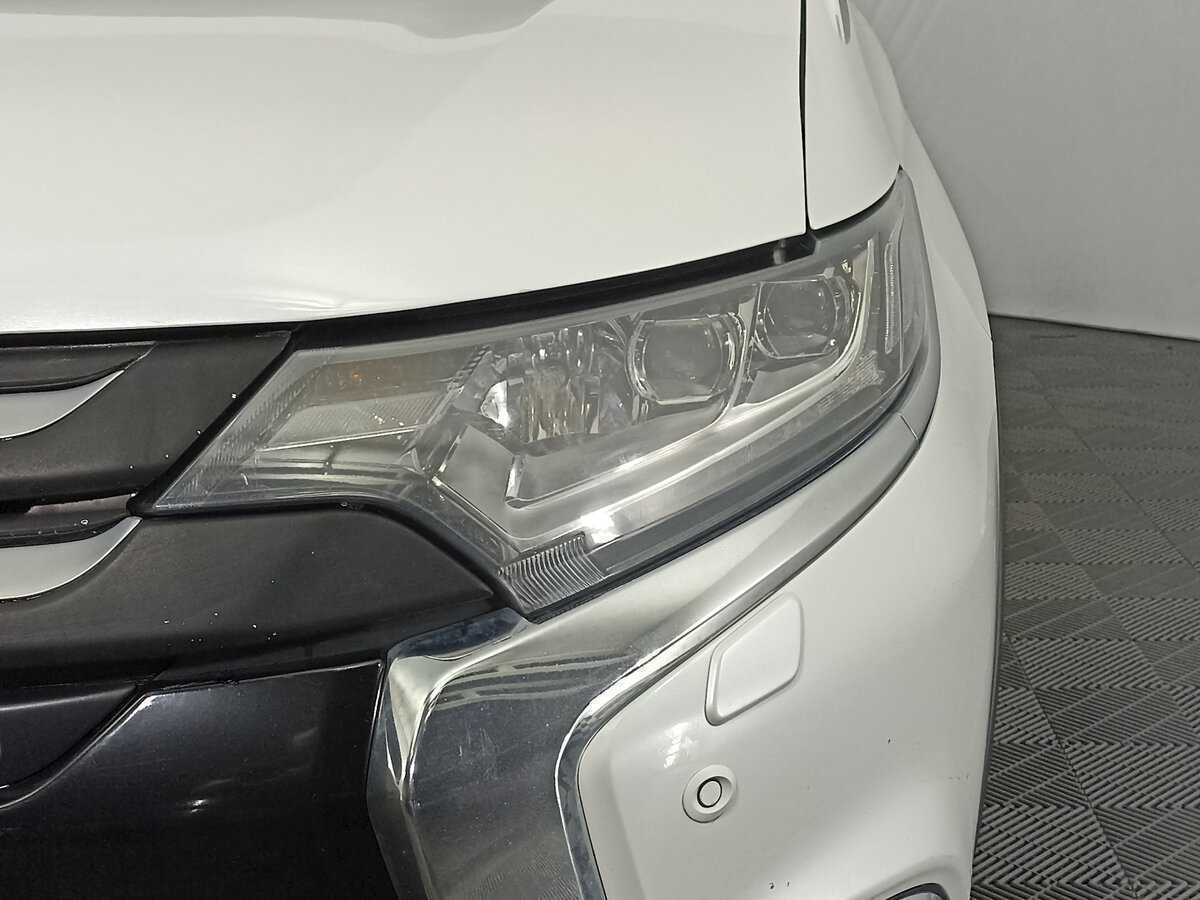 Купить Mitsubishi Outlander, 2017, 188 467 км.. Фото: #14