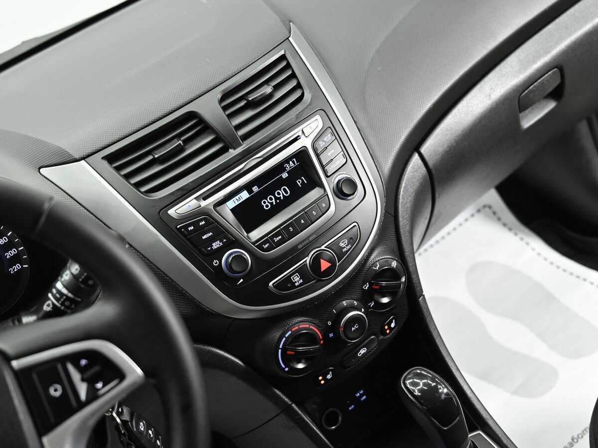 Купить Hyundai Solaris, 2015, 159 000 км.. Фото: #9