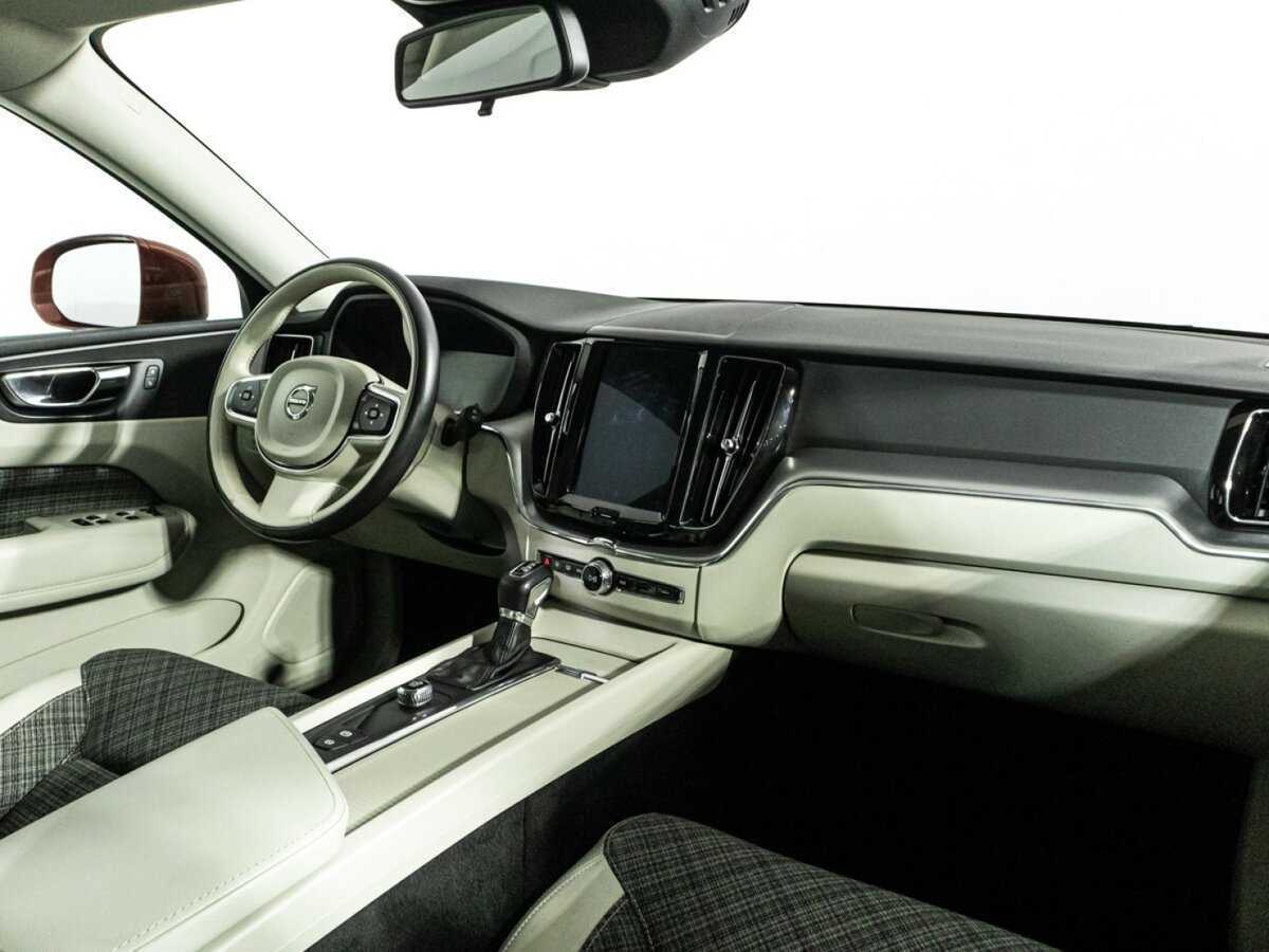 Купить Volvo XC60, 2019, 175 945 км.. Фото: #8