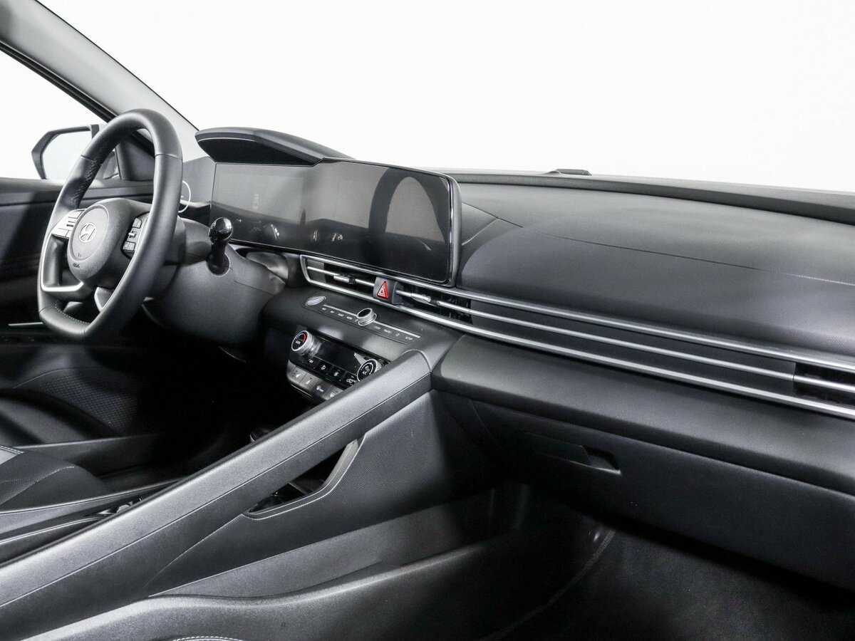 Купить Hyundai Elantra, 2023, 15 220 км.. Фото: #5
