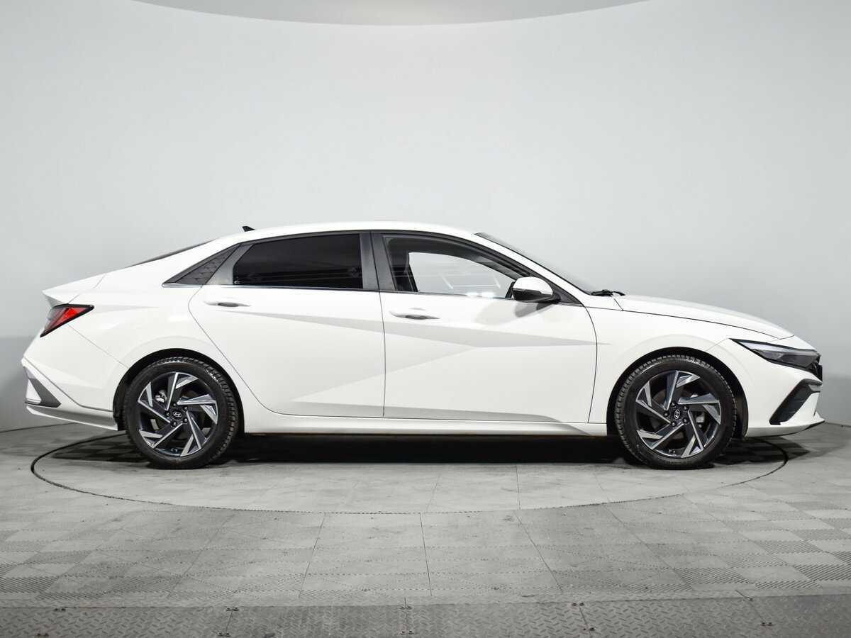 Купить Hyundai Elantra, 2023, 7 476 км.. Фото: #3