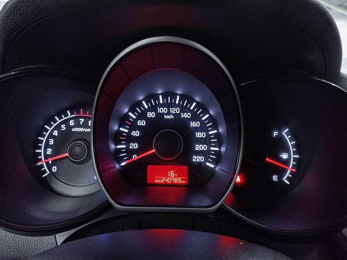 Купить Kia Rio, 2014, 240 791 км.. Фото: #12