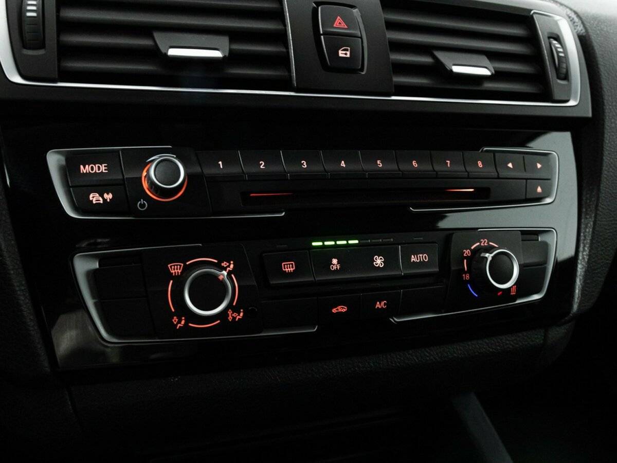 Купить BMW 1 серии, 2017, 106 246 км.. Фото: #16