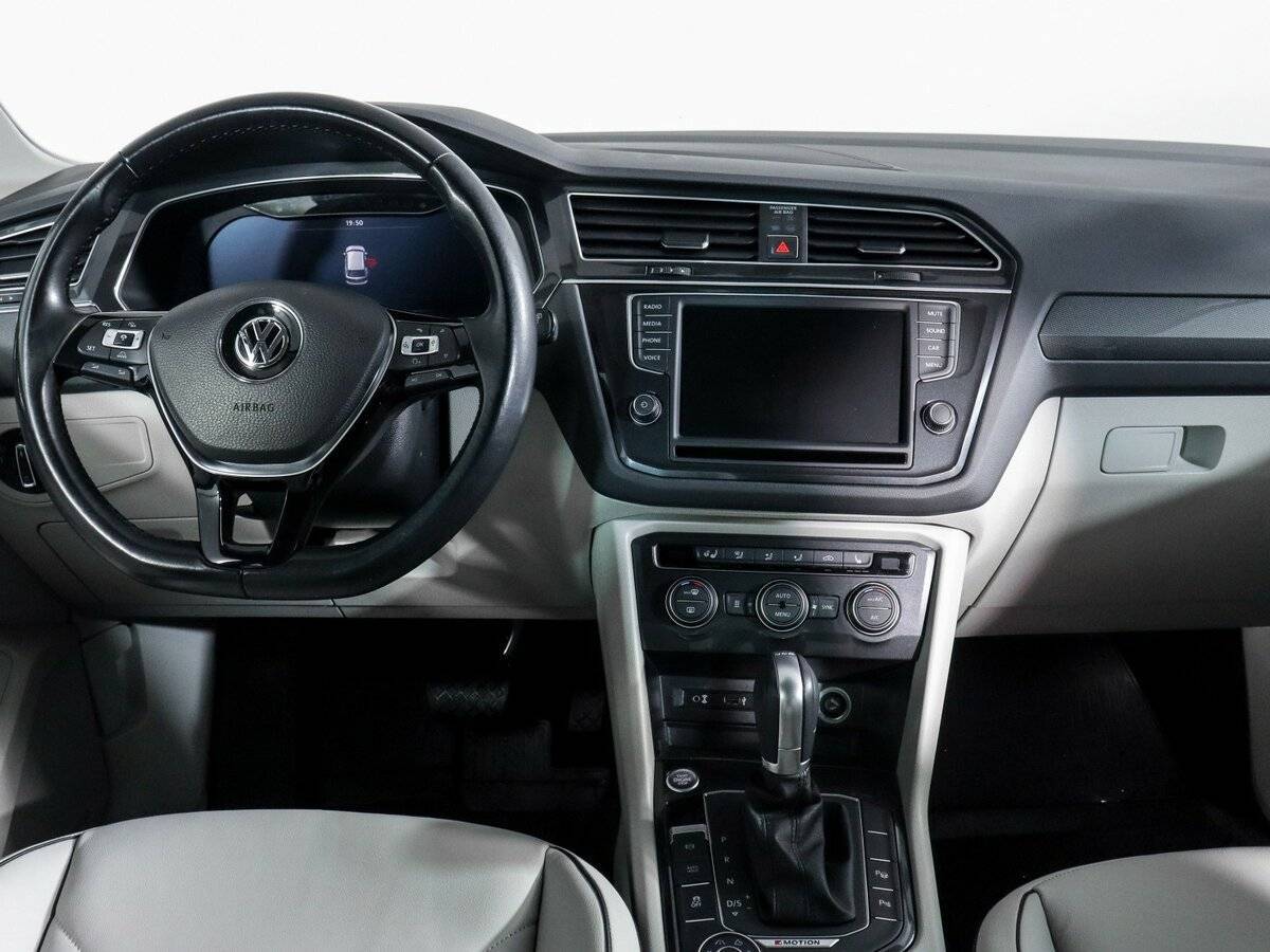 Купить Volkswagen Tiguan, 2017, 44 377 км.. Фото: #11
