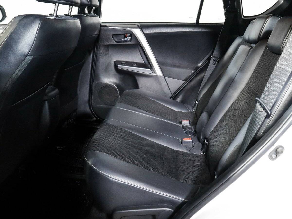 Купить Toyota RAV4, 2017, 88 500 км.. Фото: #9