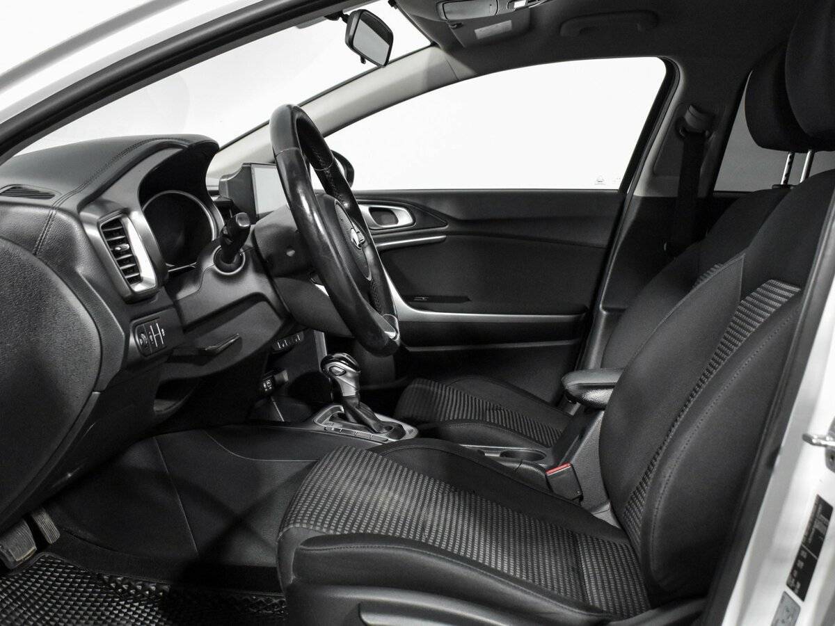 Купить Kia Ceed, 2019, 338 119 км.. Фото: #7