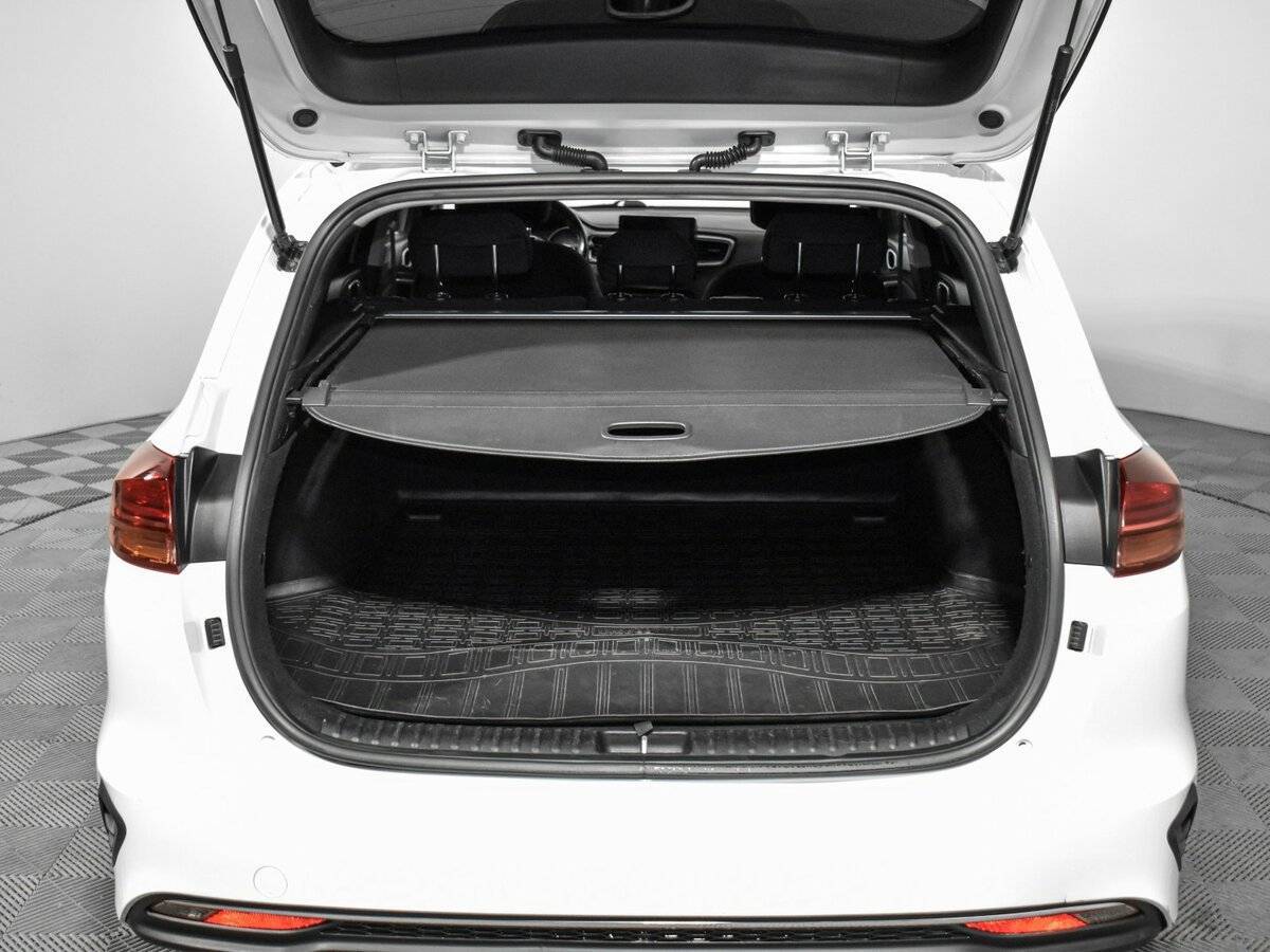 Купить Kia Ceed, 2019, 338 119 км.. Фото: #16