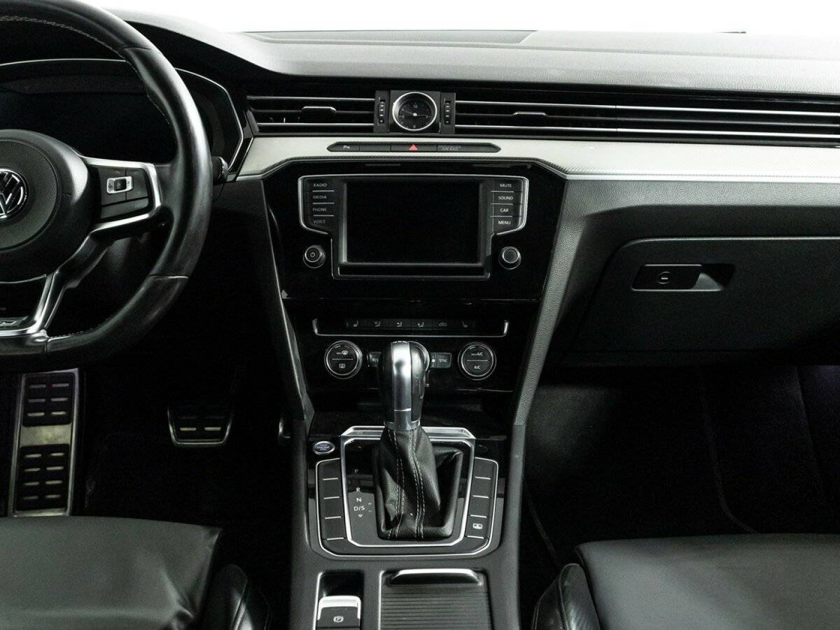 Купить Volkswagen Passat, 2017, 283 948 км.. Фото: #13