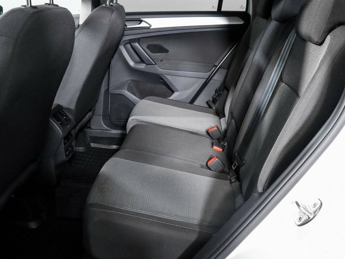 Купить Volkswagen Tiguan, 2021, 82 216 км.. Фото: #6