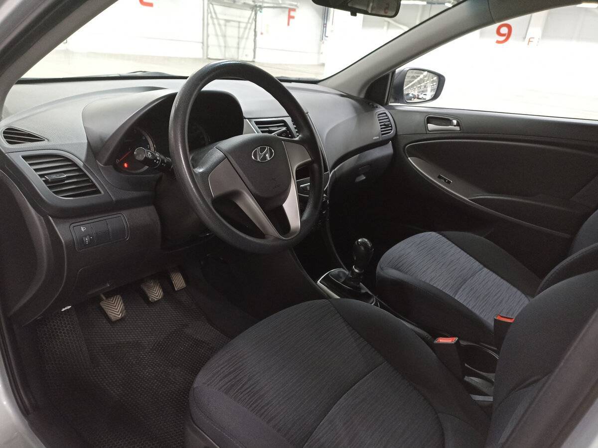 Купить Hyundai Solaris, 2016, 80 397 км.. Фото: #15