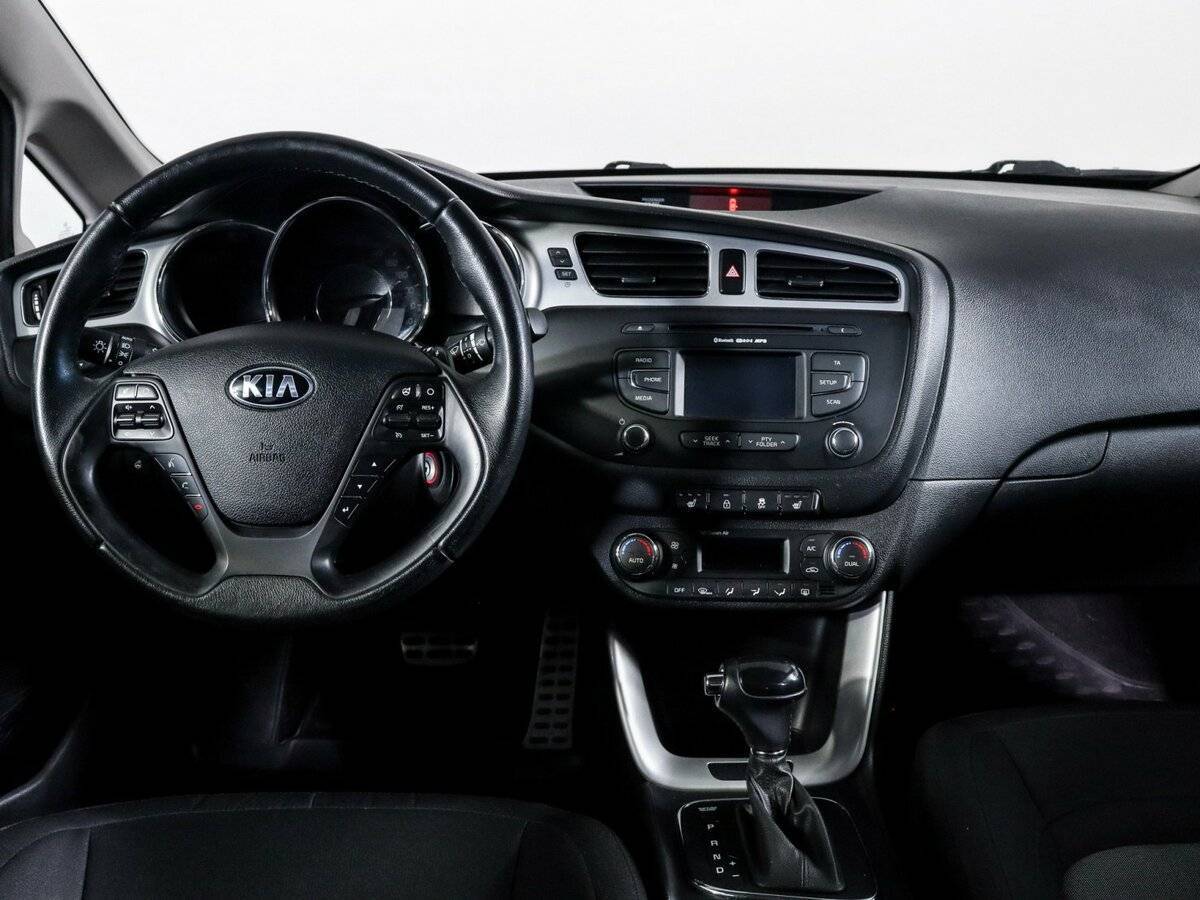 Купить Kia Ceed, 2014, 89 798 км.. Фото: #6