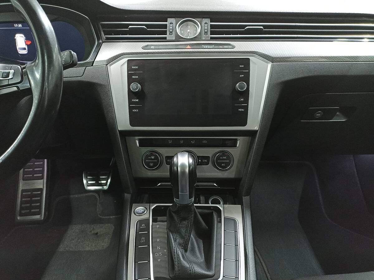 Купить Volkswagen Passat, 2018, 130 479 км.. Фото: #14