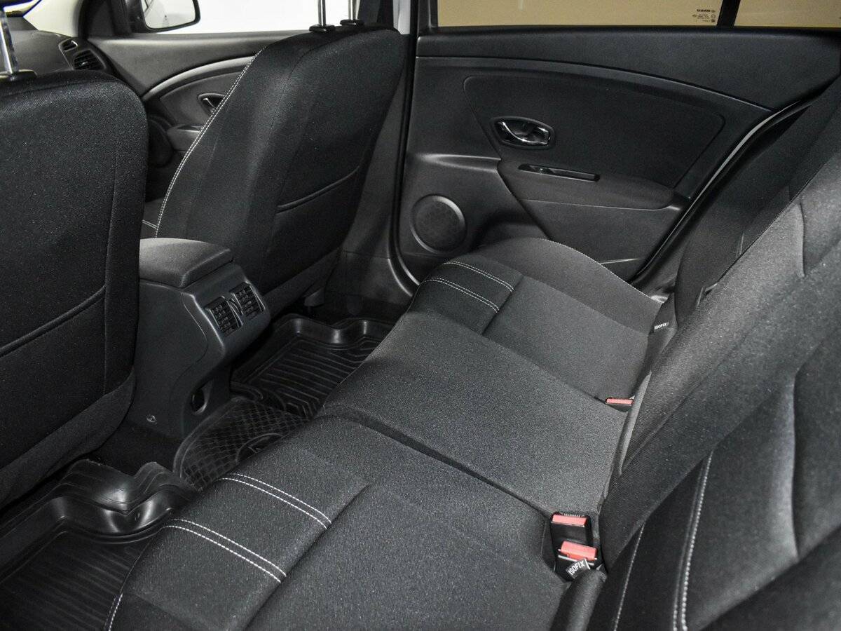 Купить Renault Fluence, 2013, 108 339 км.. Фото: #9