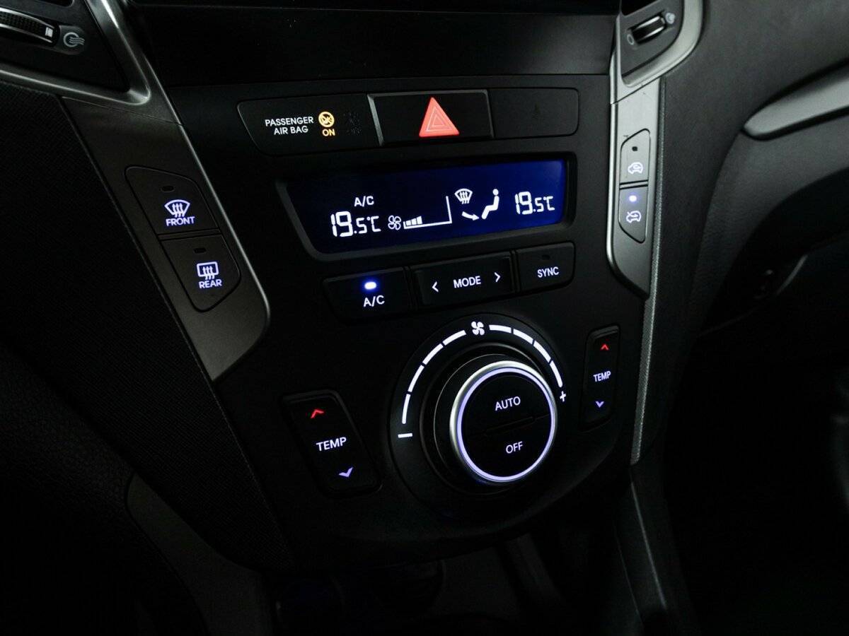 Купить Hyundai Santa Fe, 2018, 66 911 км.. Фото: #16