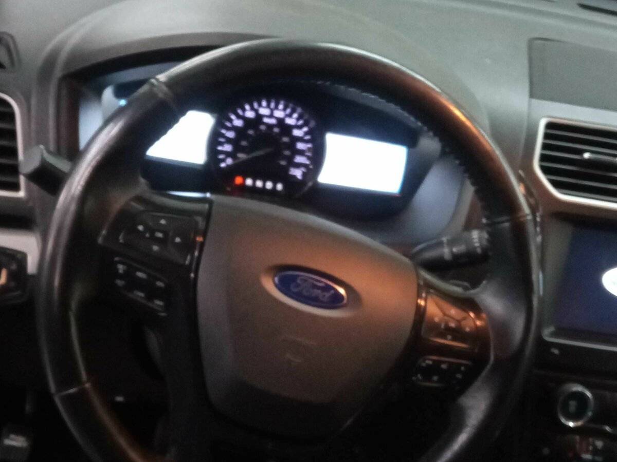 Купить Ford Explorer, 2017, 197 479 км.. Фото: #4