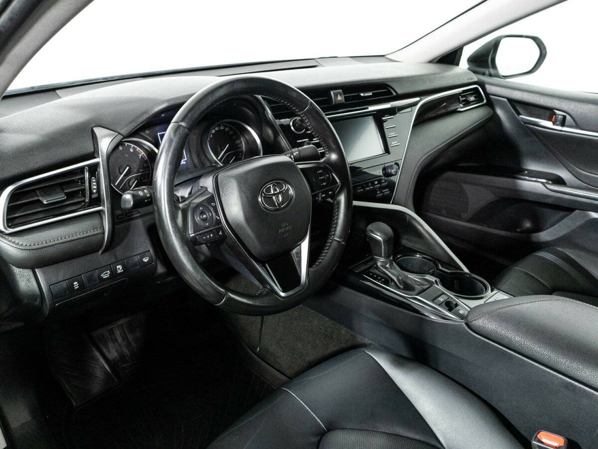 Купить Toyota Camry, 2020, 152 645 км.. Фото: #10