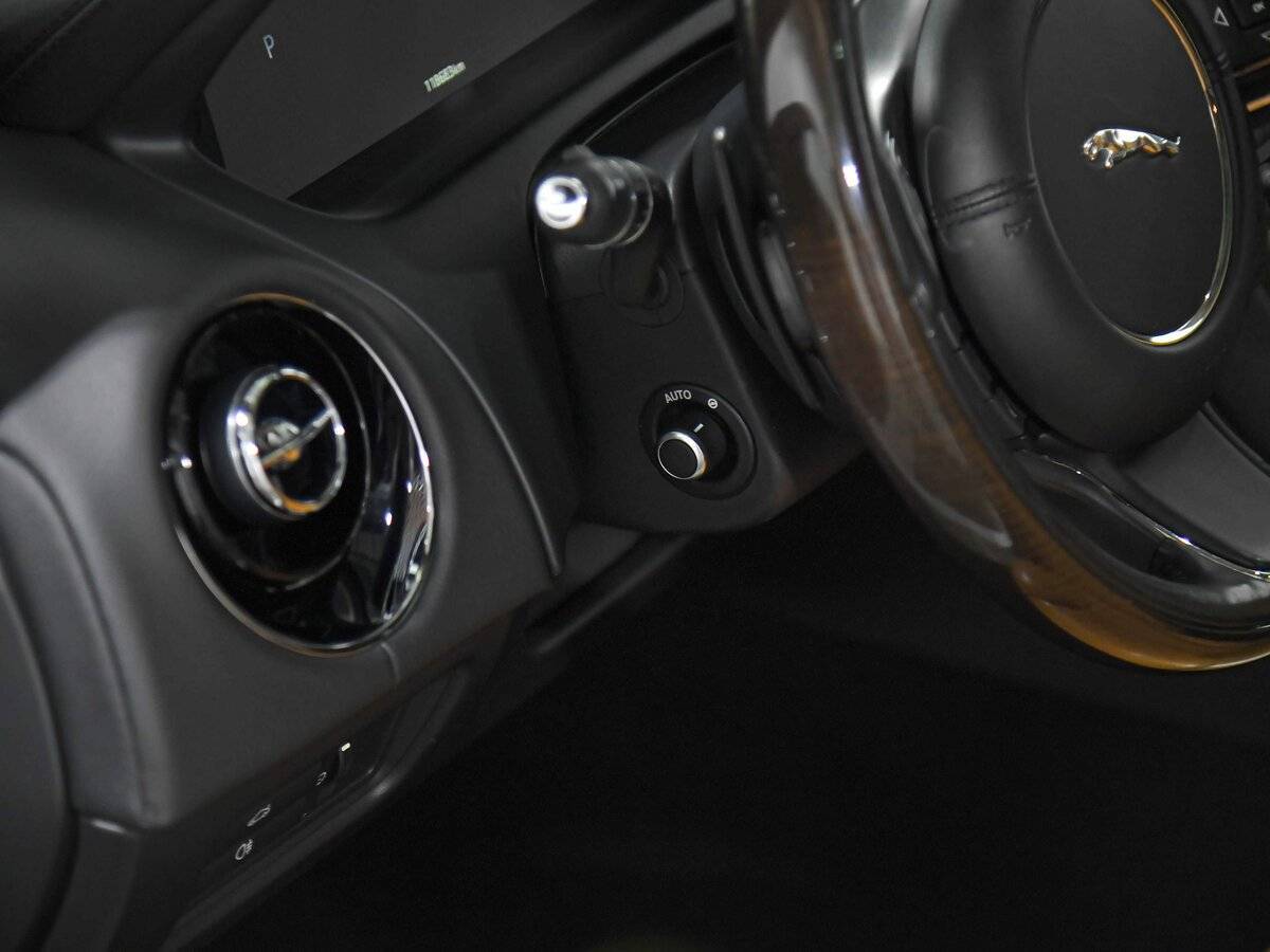 Купить Jaguar XJ, 2016, 118 568 км.. Фото: #7