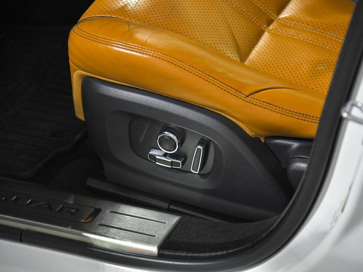 Купить Jaguar XJ, 2016, 118 568 км.. Фото: #15