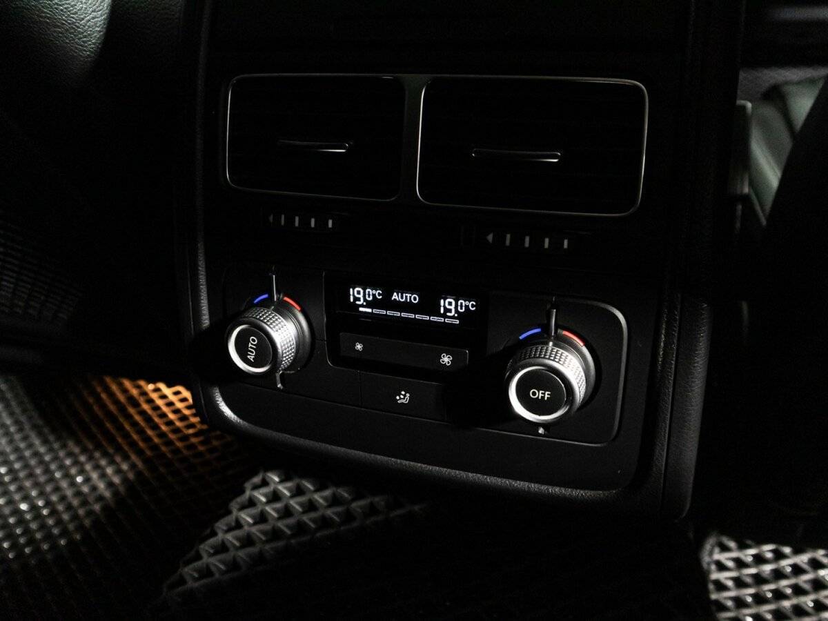 Купить Volkswagen Touareg, 2015, 187 303 км.. Фото: #24