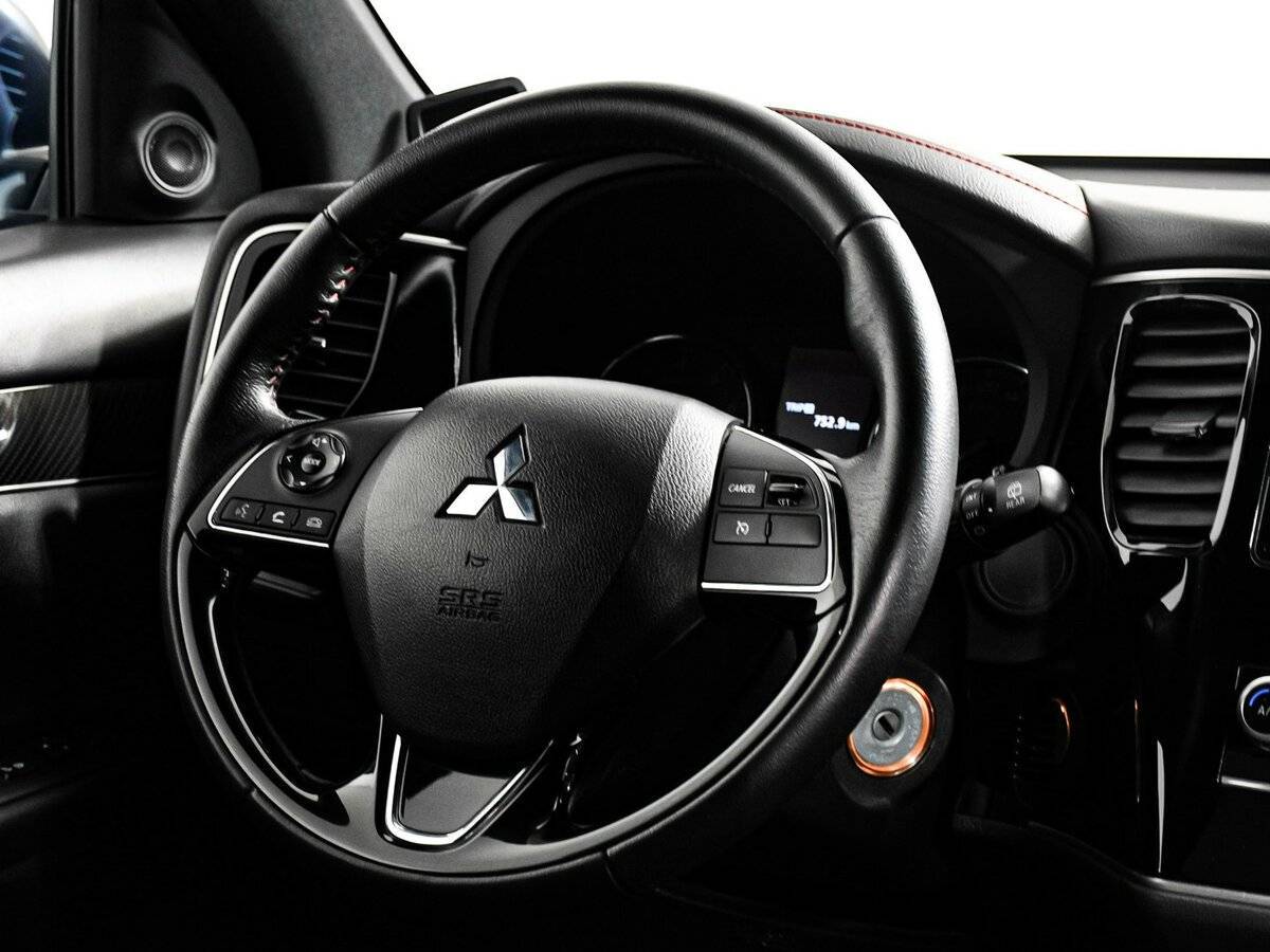 Купить Mitsubishi Outlander, 2020, 100 600 км.. Фото: #10