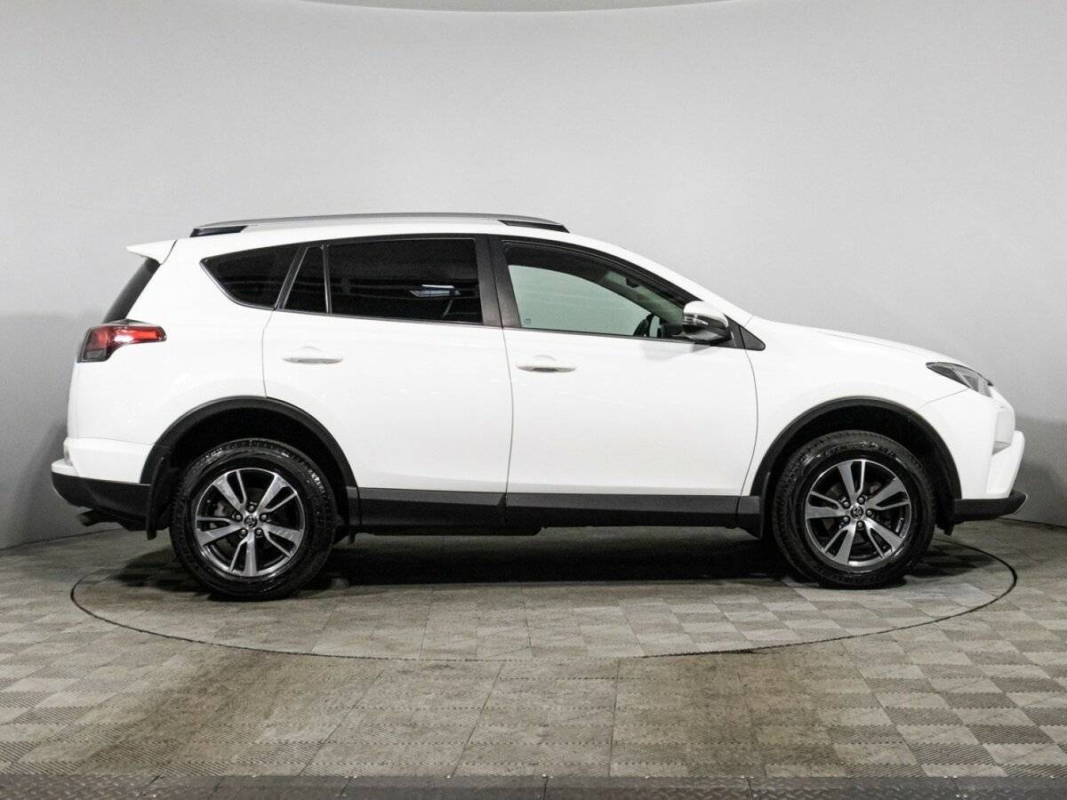 Купить Toyota RAV4, 2019, 82 649 км.. Фото: #3