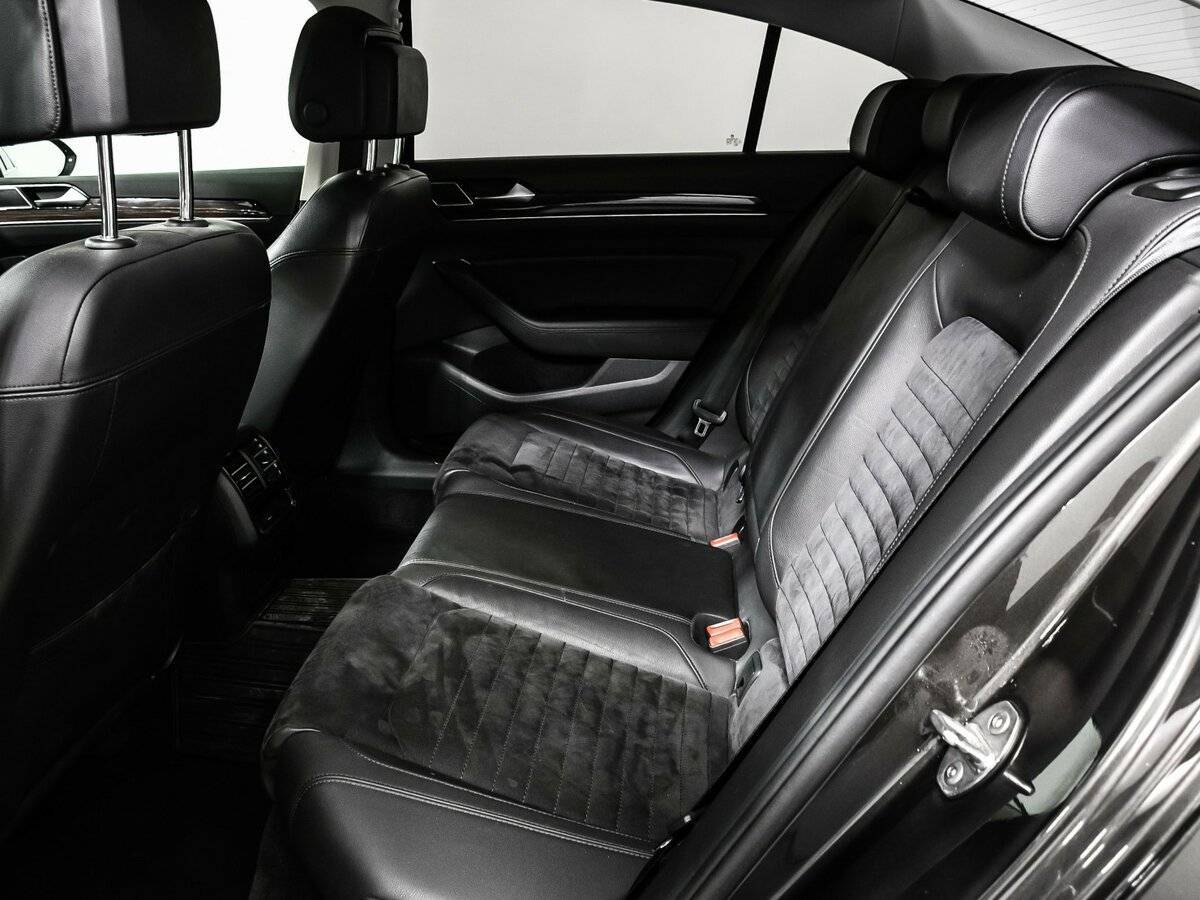 Купить Volkswagen Passat, 2017, 137 619 км.. Фото: #11