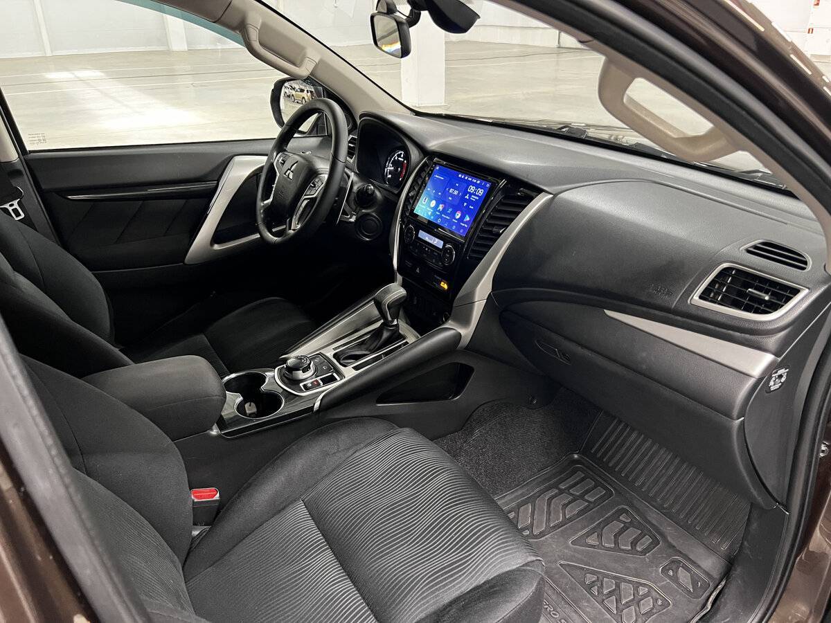 Купить Mitsubishi Pajero Sport, 2018, 164 471 км.. Фото: #9