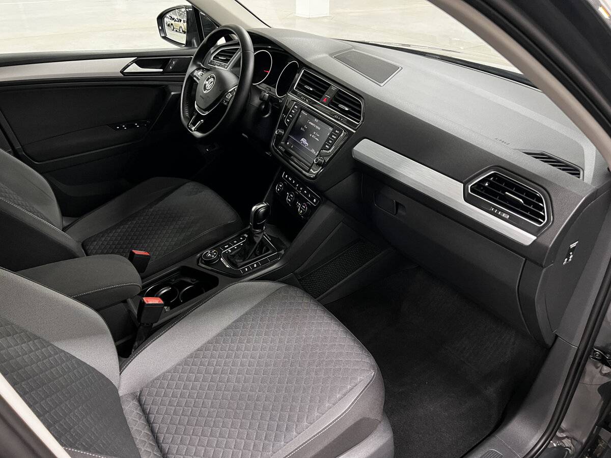 Купить Volkswagen Tiguan, 2017, 136 172 км.. Фото: #10