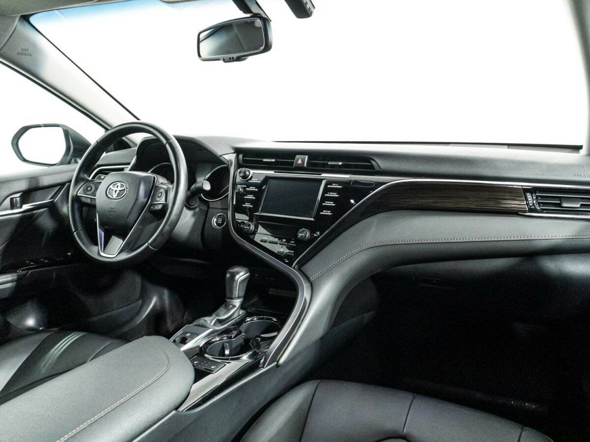 Купить Toyota Camry, 2020, 49 079 км.. Фото: #8