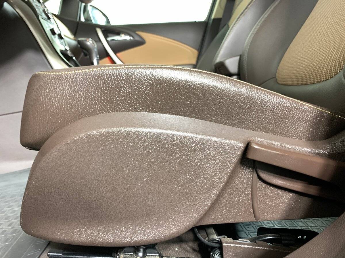 Купить Opel Astra, 2013, 98 007 км.. Фото: #14