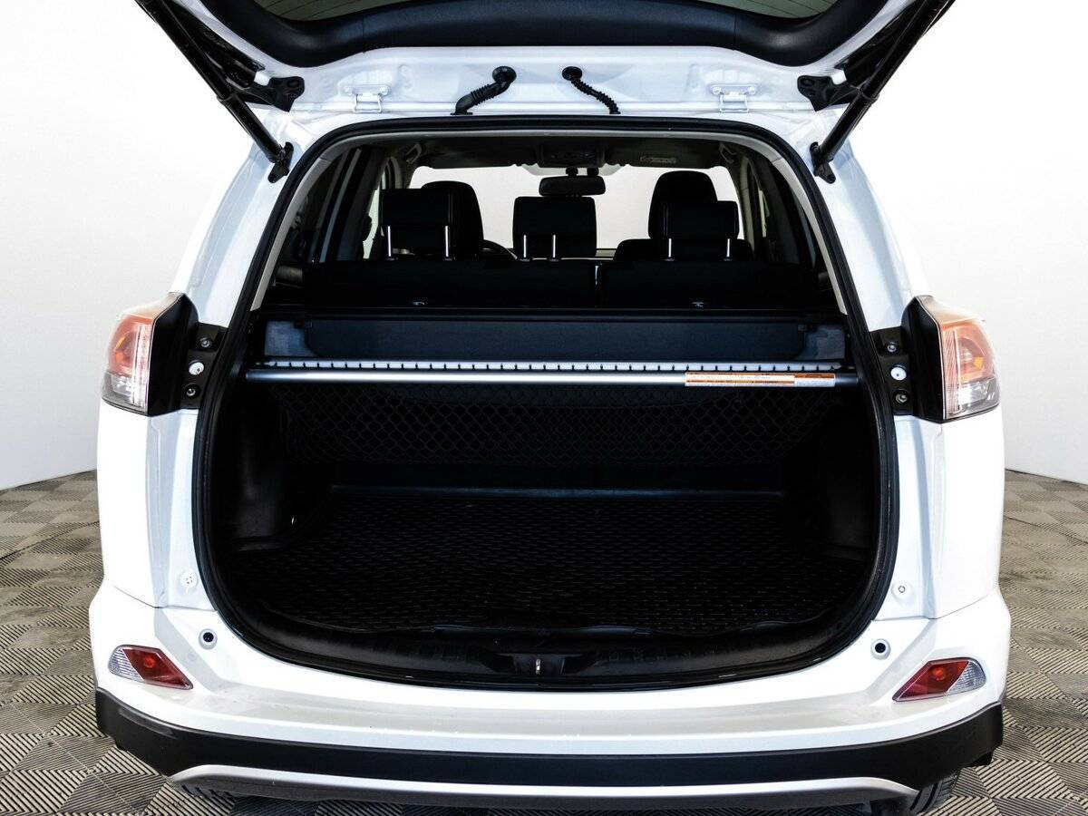 Купить Toyota RAV4, 2018, 146 641 км.. Фото: #18