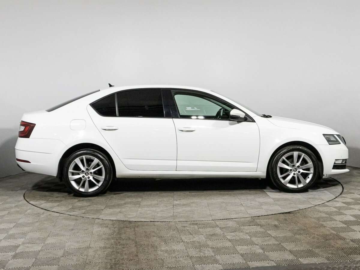 Купить Skoda Octavia, 2017, 187 937 км.. Фото: #3