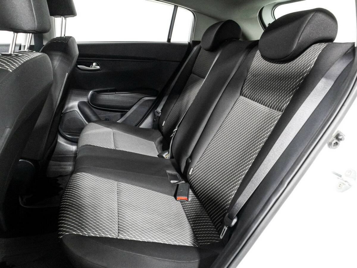 Купить Kia Rio, 2018, 65 331 км.. Фото: #9