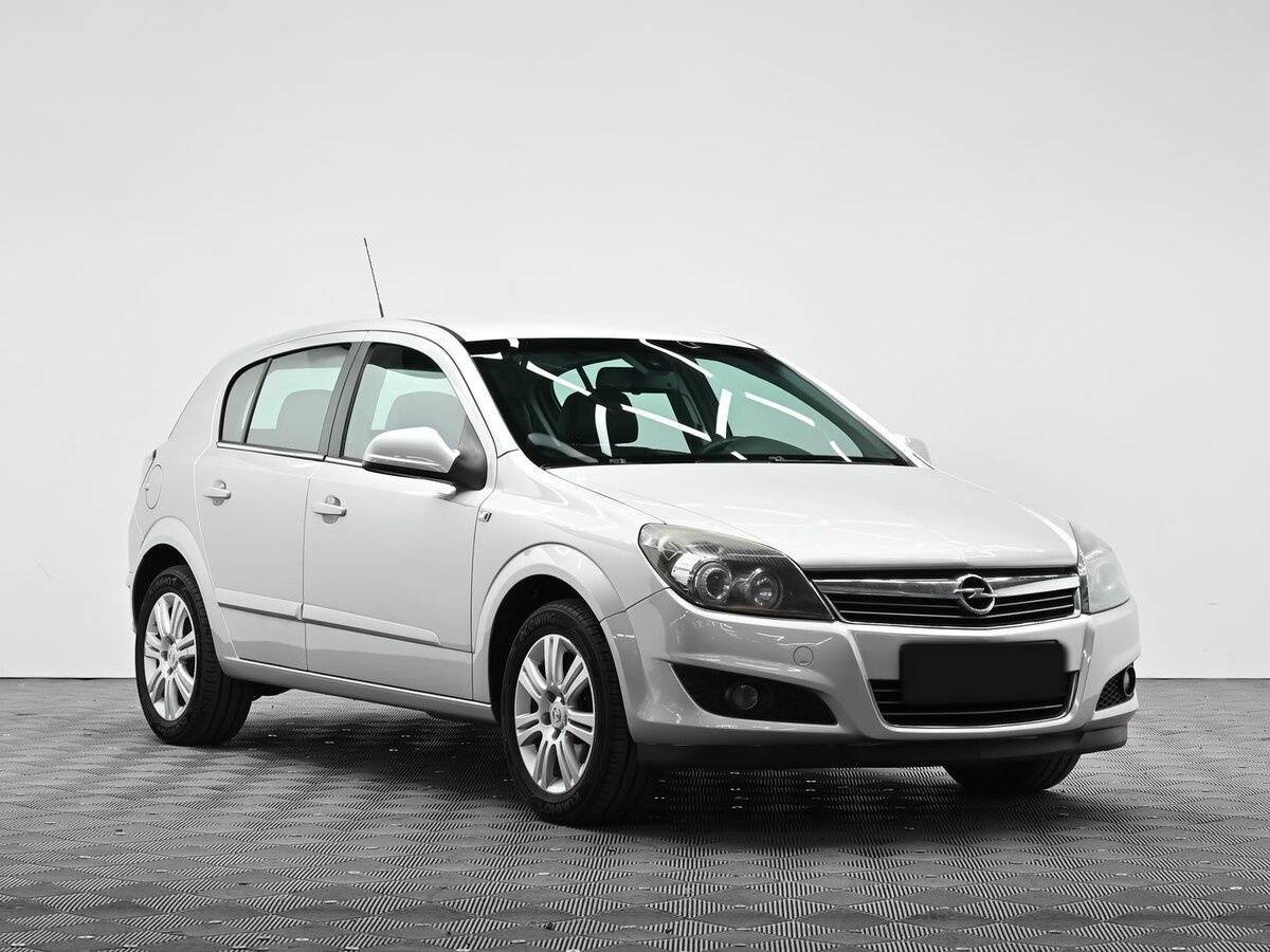 Купить Opel Astra, 2012, 154 000 км.. Фото: #1